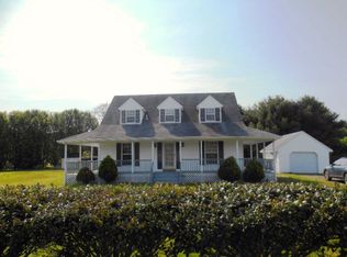 37 Hill St, Onancock, VA 23417