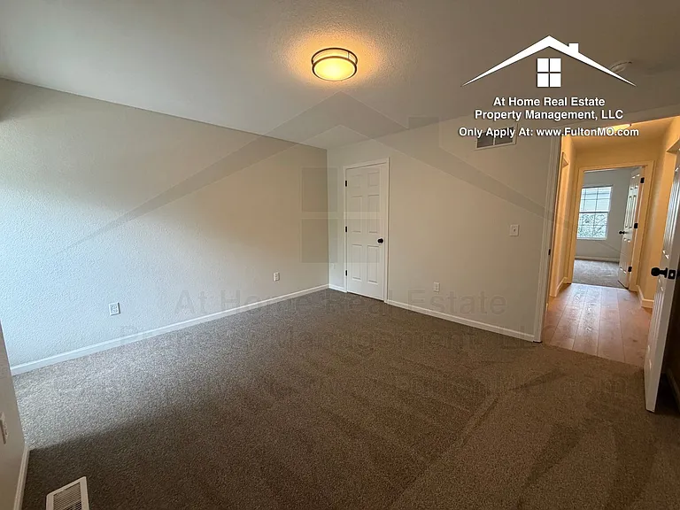 1011 Greystone Ct — Photo 22