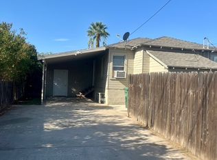 1216 1/2 C St, Reedley, CA 93654