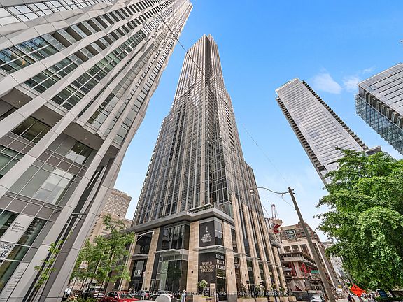 2nd image of 11 Yorkville Ave #5204