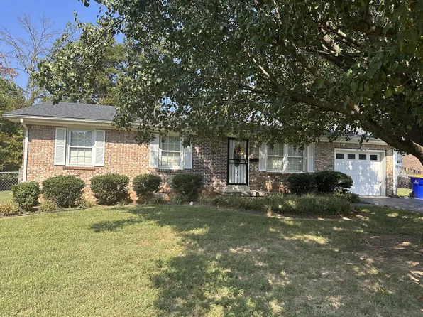 2111 Robin Rd, Bowling Green, KY 42101