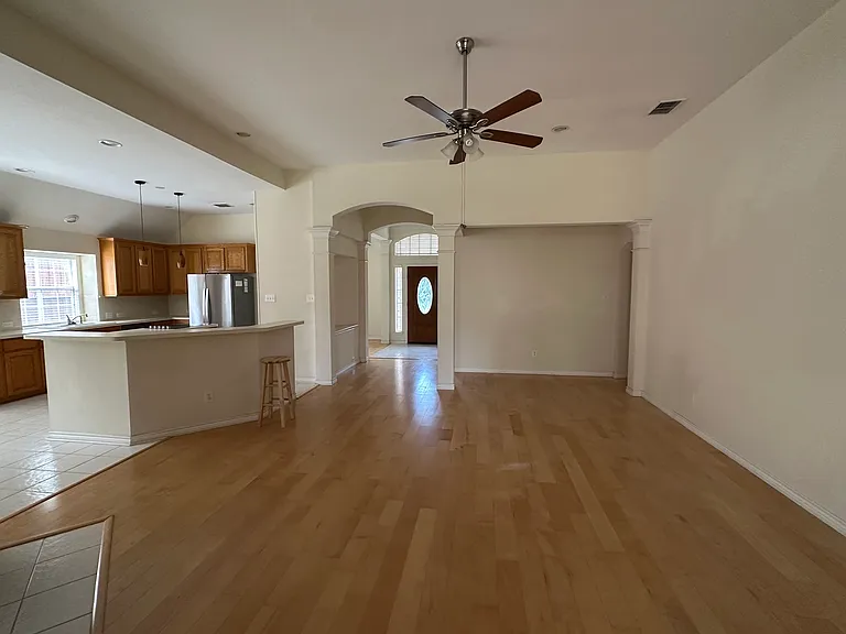 7016 Randall Way — Photo 15