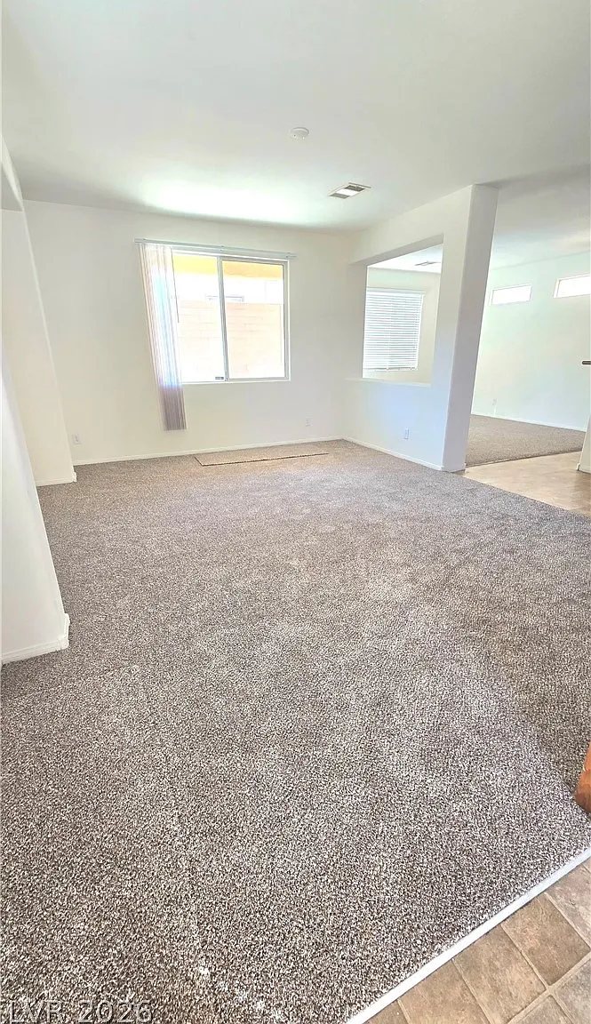 4 bed, 2.5 bath, 2036 sqft, $2,150 — Photo 3