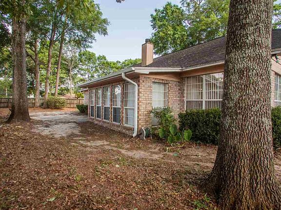 4th image of 512 Pheasant Ct