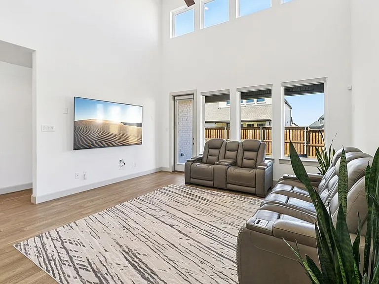 2601 Backland Prairie Ln — Photo 5