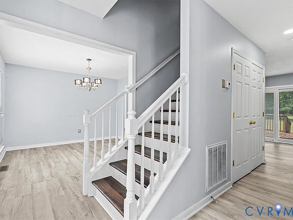 3rd image of 3357 Meadowmont Ln