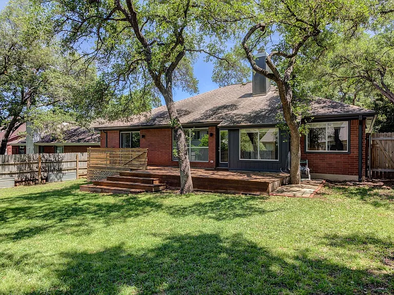 6530 Needham Ln — Photo 25