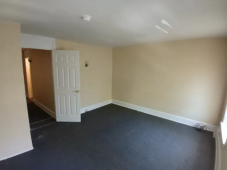 1117 Pleasant St — Photo 18