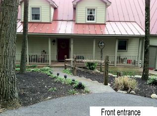 1060 Kuhn Rd, Boiling Springs, PA 17007