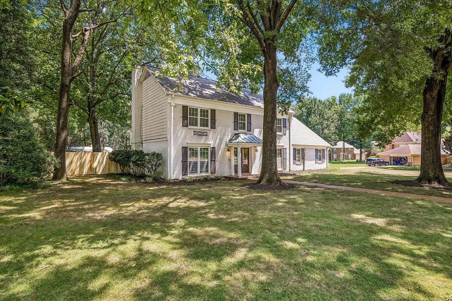 5 bed, 2.5 bath, 2910 sqft, $2,750 — Photo 3