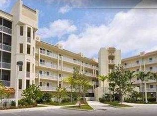 3500 Oaks Clubhouse Dr APT 201, Pompano Beach, FL 33067