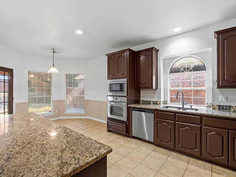 12945 Peach Tree Way — Photo 23