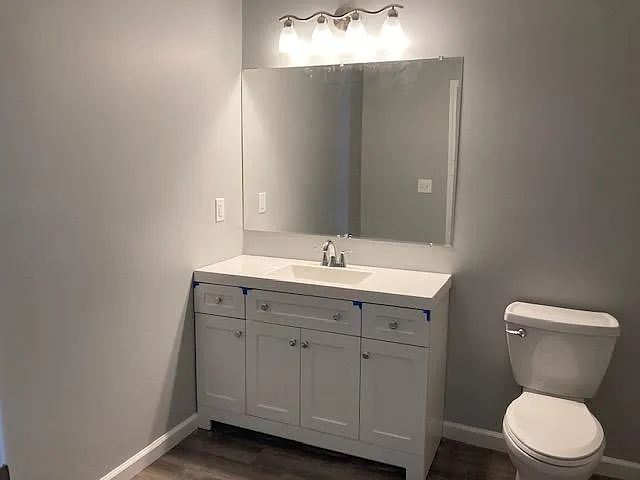 2 bed, 1.5 bath, 1255 sqft, $2,000 — Photo 3