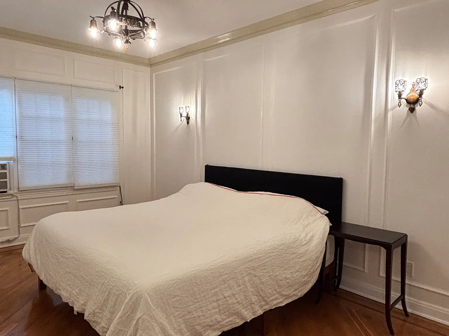 1 bed, 1300 sqft, $3,350 — Photo 2