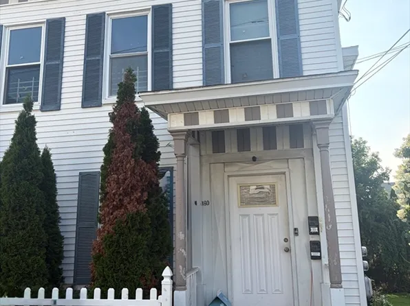60 Franklin St, Haverhill, MA 01830