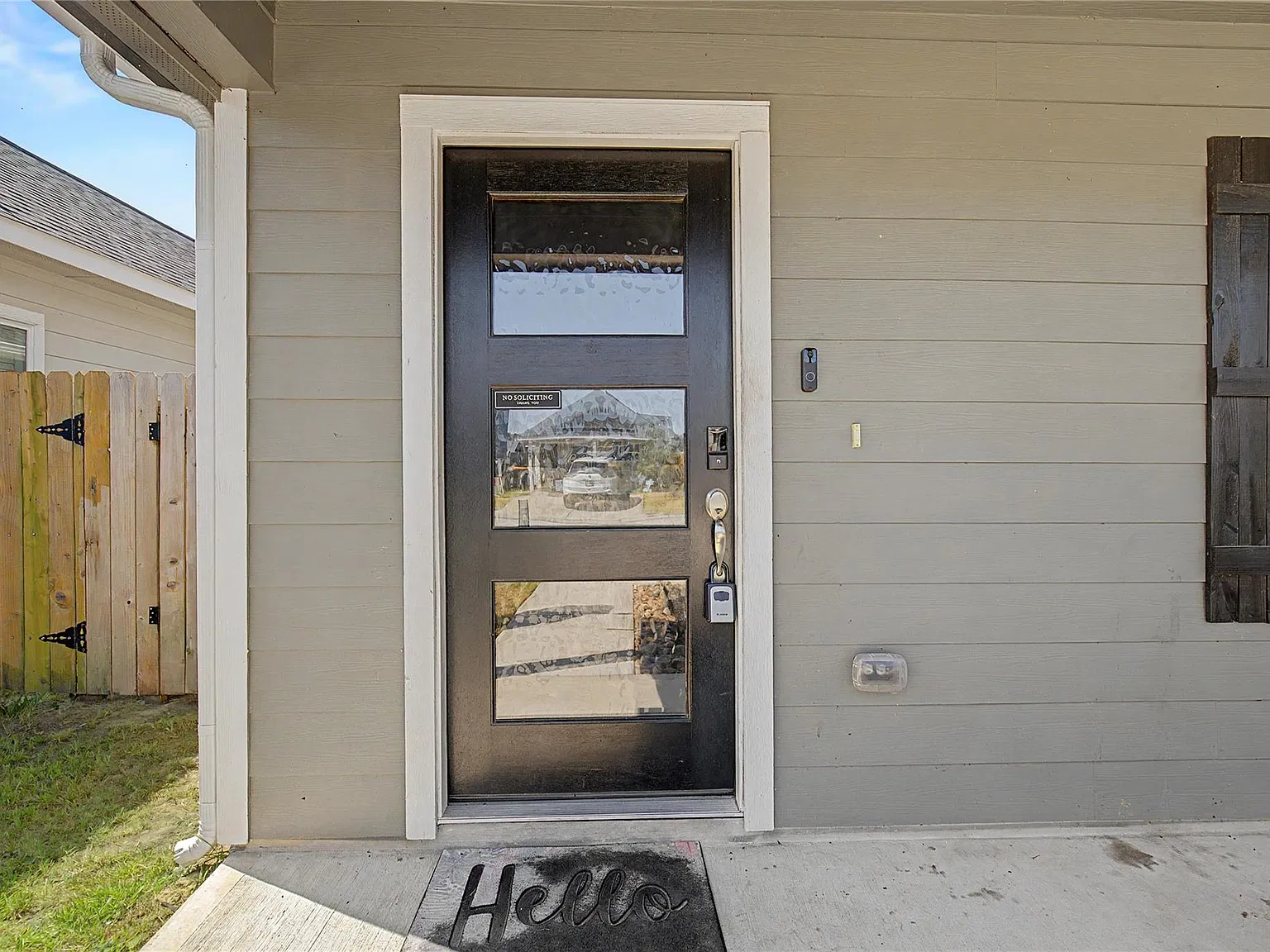 3 bed, 2.0 bath, 1191 sqft, $1,600 — Photo 4