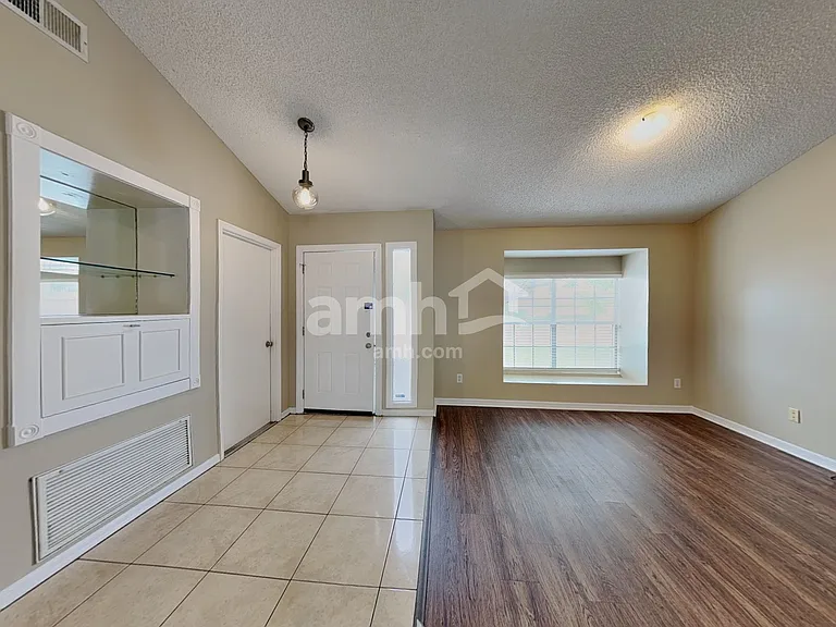 1056 Condor Pl — Photo 7