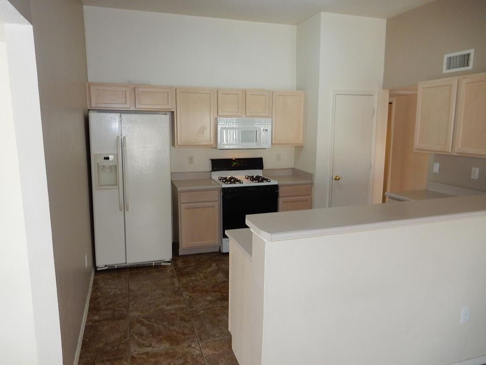 2nd image of 6000 Burgos Ave NW