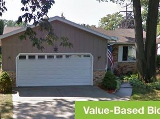 1436 Old Squire Ln, Port Huron, MI