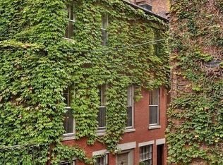 17 Ridgeway Ln, Boston, MA 02114