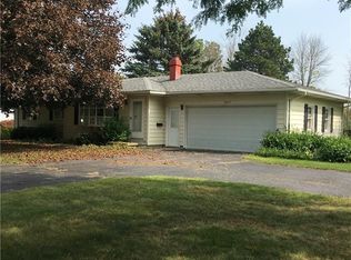 9017 Linwood Rd, Le Roy, NY 14482