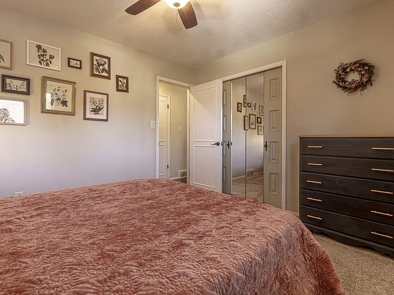 3295 W Parade Cir — Photo 23