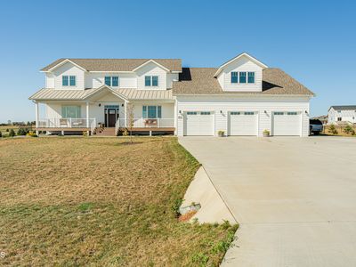 8000 Star Ln, Bismarck, ND, 58503