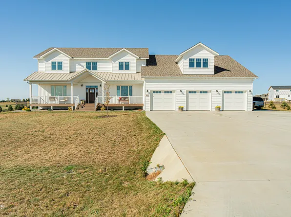 8000 Star Ln, Bismarck, ND 58503