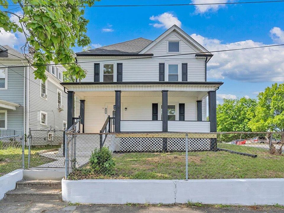 1st image of 552 Chestnut Ave NW