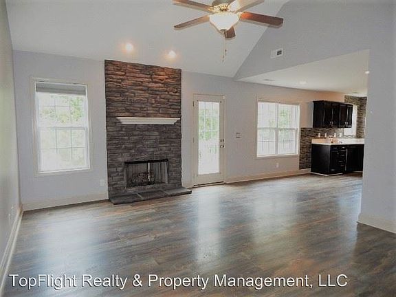 3rd image of 3705 Gray Fox Dr