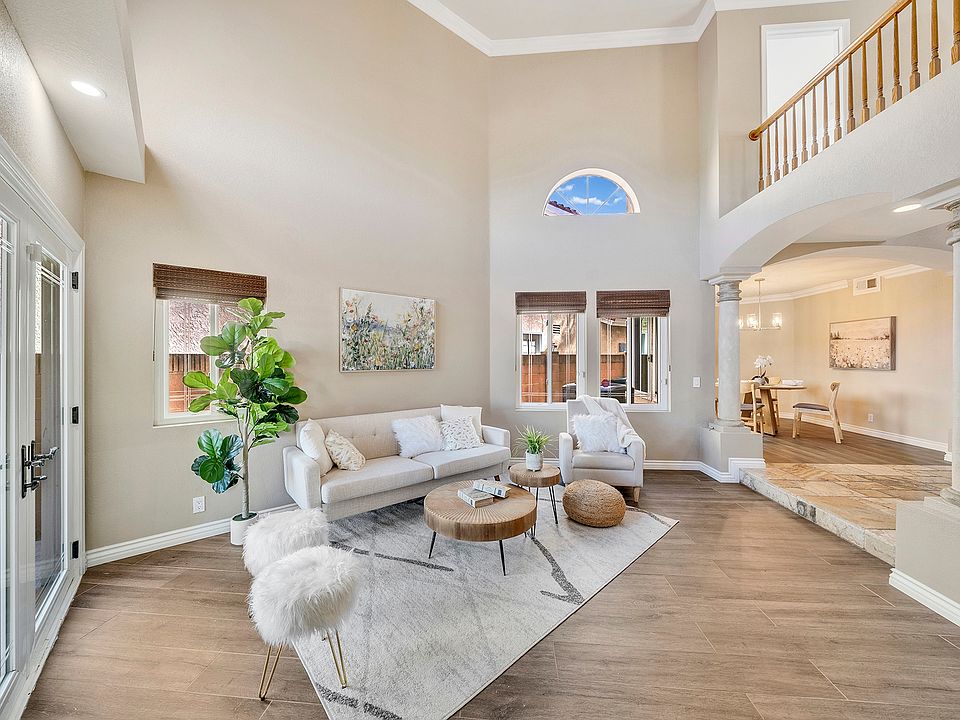 1st image of 18583 Callens Cir