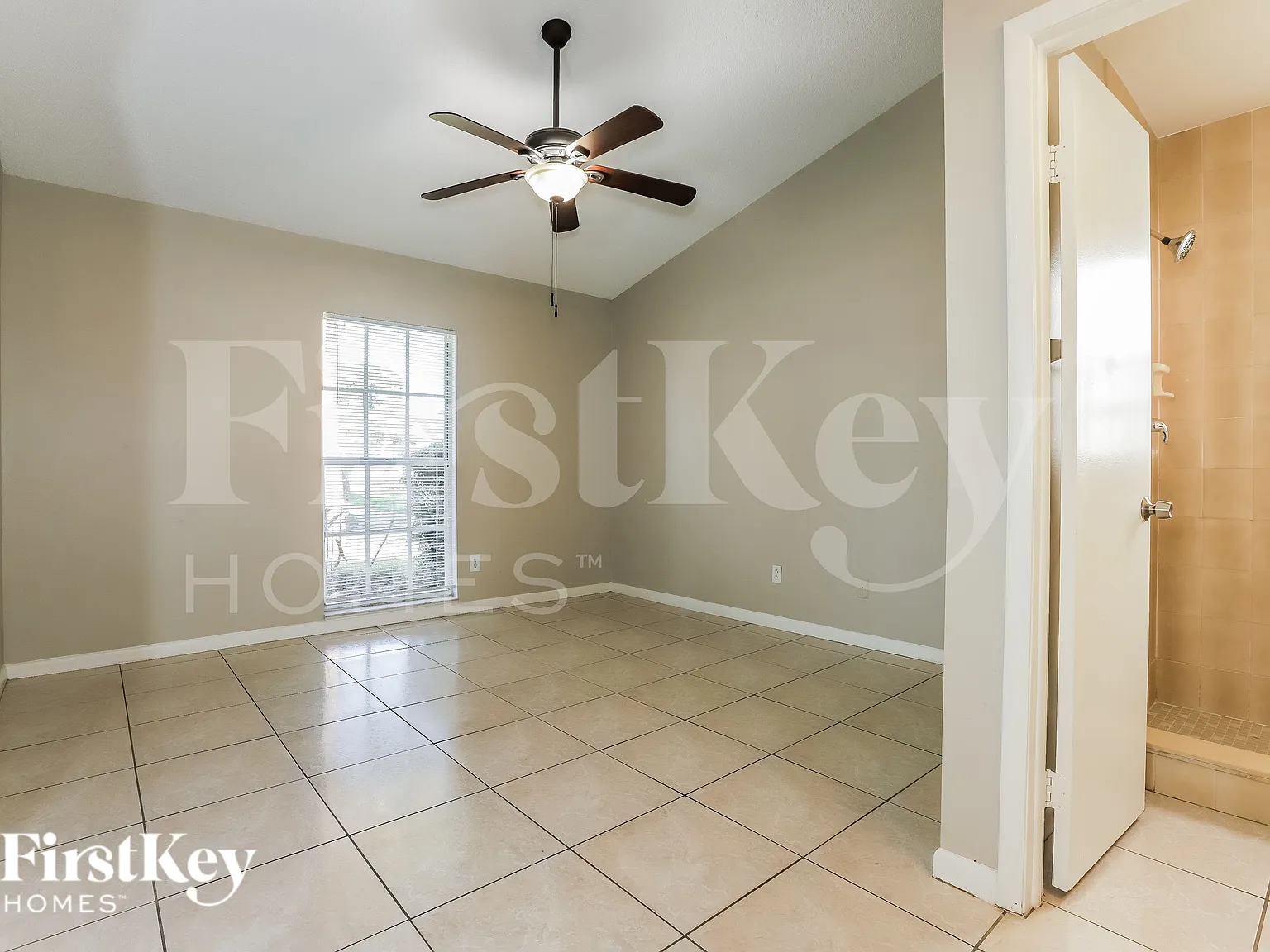 3 bed, 2.0 bath, 1536 sqft, $2,320 — Photo 4