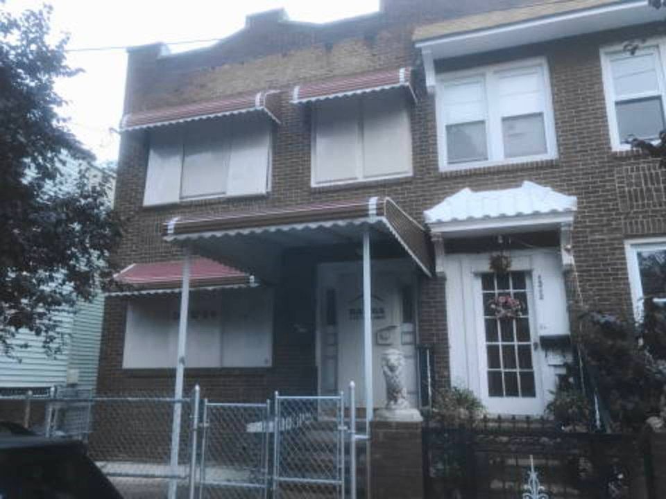 1st image of 1364 Eggert Pl