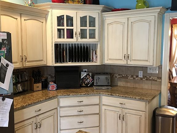 3rd image of 2735 Ashgate Dr