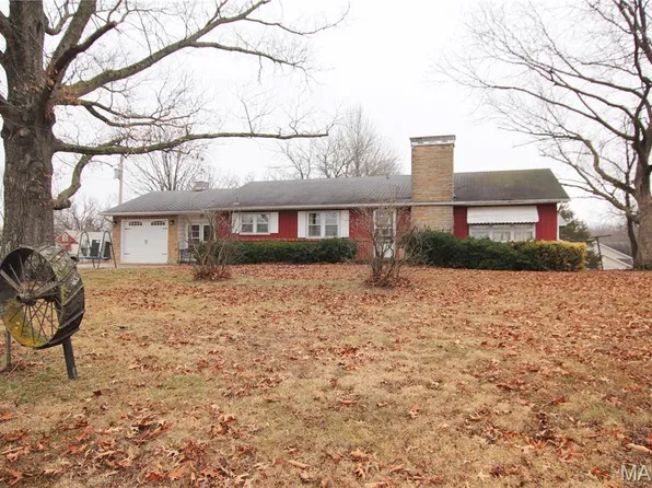 286 E Springfield Ave, Gerald, MO 63037