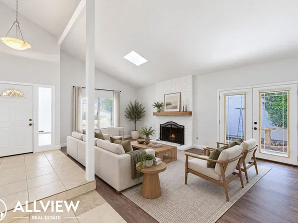 11 Blackswan, Irvine, CA 92604