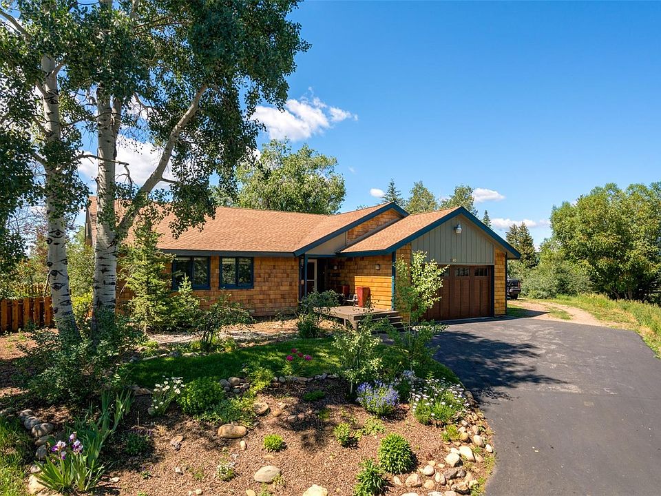 1st image of 840 Conifer Cir