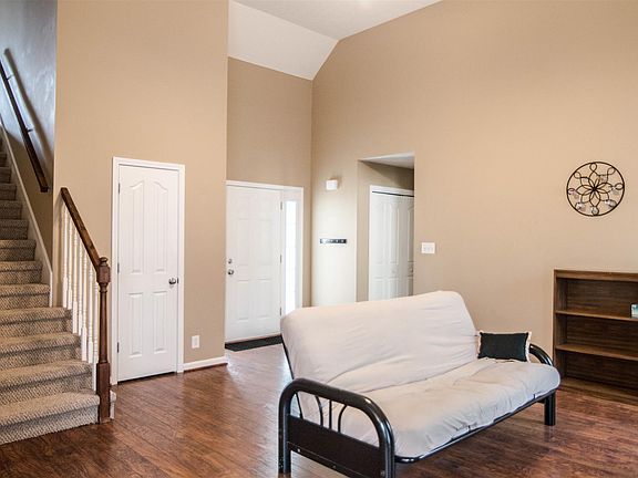 3rd image of 3393 Gaine Dr