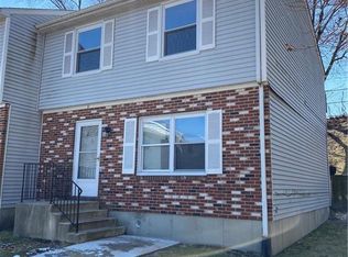 31 Estate Dr, Middletown, NY 10940