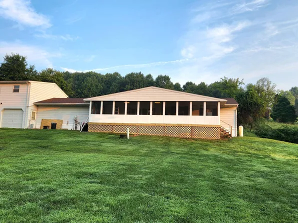 84 Cedar Rd, Nottingham, PA 19362