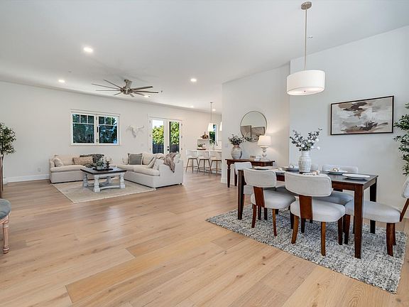 5th image of 330 Cecile Court