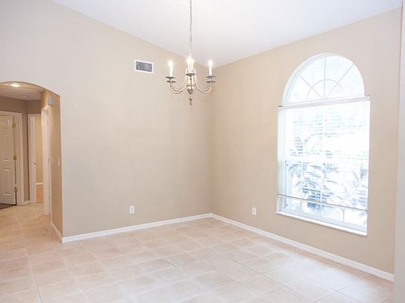3rd image of 2822 Laurel Leaf Dr