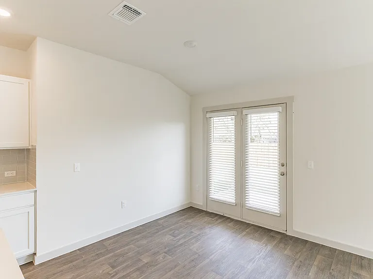 209 Elm Creek Dr #1 — Photo 14