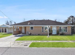 1055 Lesan Dr, Kenner, LA 70062