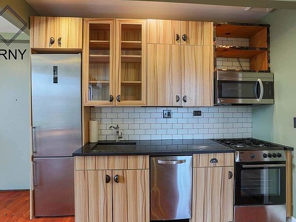 3rd image of 115 Suydam St #4A