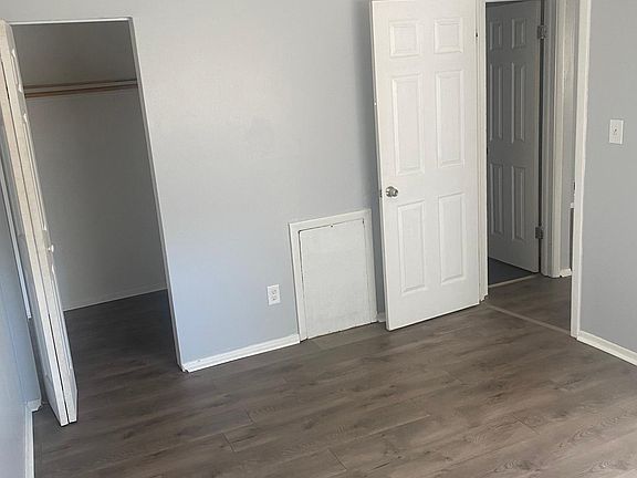 3rd image of 3106 Archwood Ave APT 109