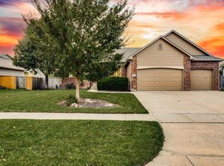 2327 N Burning Tree St, Wichita, KS 67228
