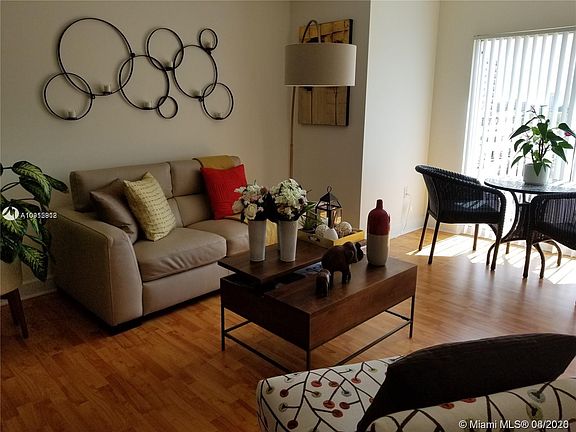 3rd image of 50 Menores Ave APT 723