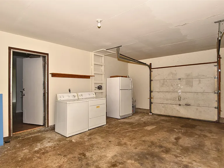 317 W Linda St — Photo 19