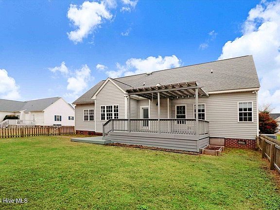 4th image of 213 Dogwood Estates Lane